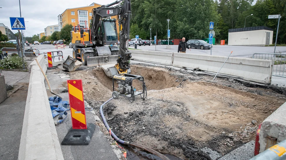 I september 2020 inträffade en stor vattenläcka i Stenkulla. Nu ska den gamla ledningen renoveras.