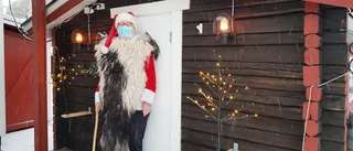 Arbetslös tomtefar har rakat av sig skägget