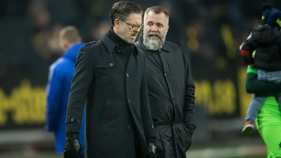 Björn Wesström (höger) vad delaktig i beslutet att sparka Rikard Norling (vänster) från tränarposten i AIK. Arkivbild.