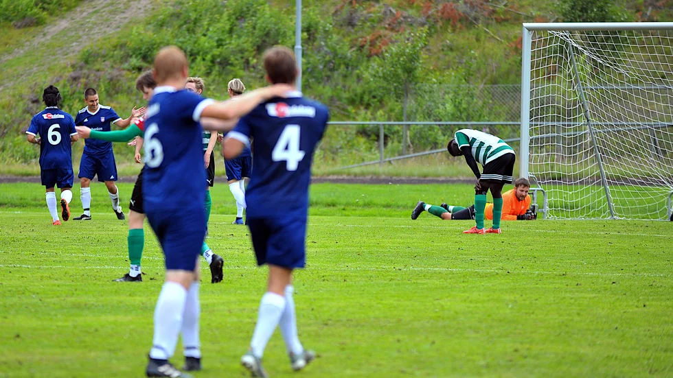 Här avgörs matchen då David Vähäkangas precis gjort 3-1 för Pol/Svanstein i den andra halvleken.