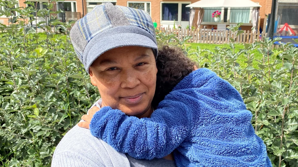 "Om det bor väldigt många invandrare i ett bostadsområde blir det svårare att lära sig svenska", säger Meseret Abayneh som uppskattar lagen som kom 1 juli i år.