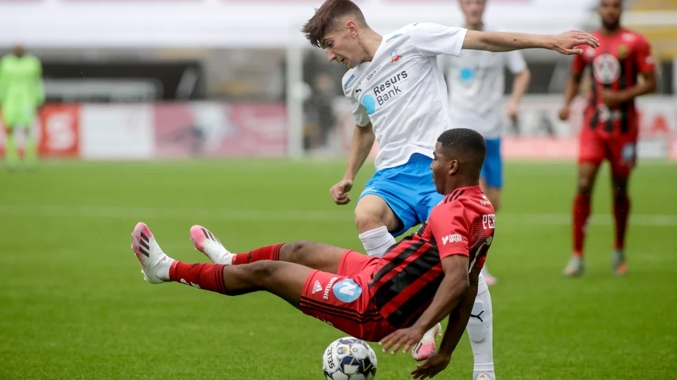 Östersunds Nebiyou Perry och Helsingborgs Armin Gigovic spelade oavgjort, 0–0, i måndagens allsvenska bottenmöte.