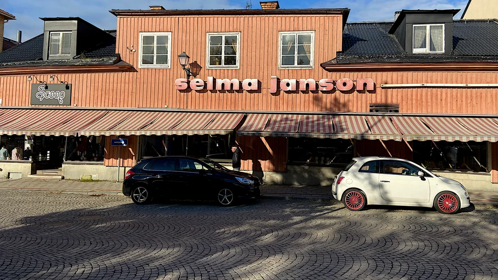Selma Jansson lever vidare. Tingsrätten fastställde ackordet. 