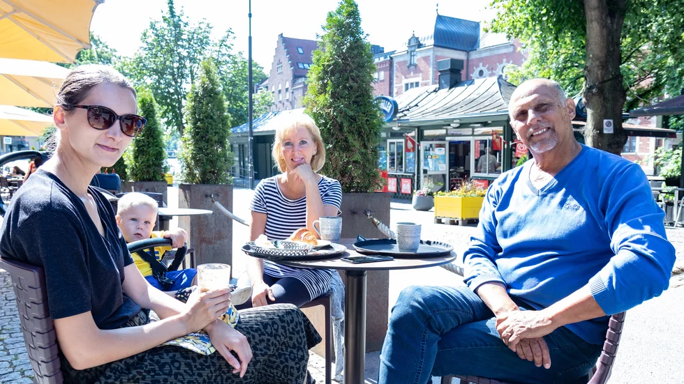 Vad tycker du om sommargatan?

”Det är mycket säkrare och trevligare än vad det var förra gången vi var här”, säger Pat Whaerty, som är på besök i Uppsala tillsammans med Sofie Whaerty, Wolf Whaerty och Donna Whaerty.