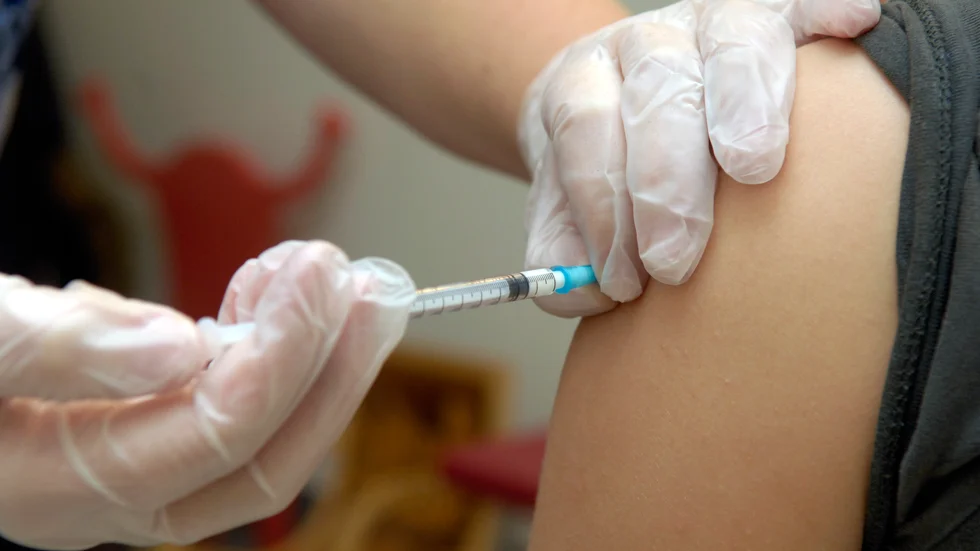 Nu kan fler vaccineras mot säsongsinfluensan. Arkivbild.