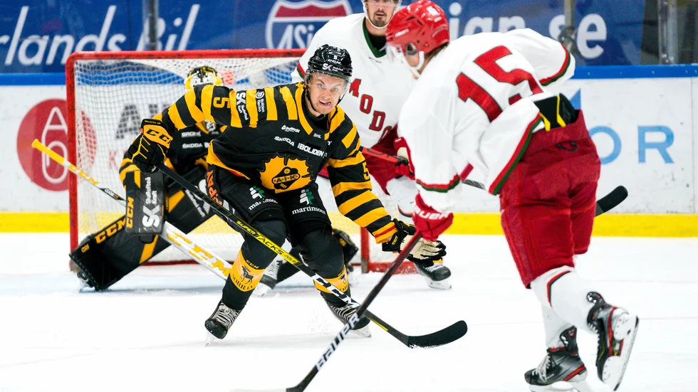 Följ direktrapporten från matchen melan Modo och Skellefteå AIK.