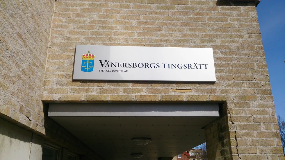 Vänersborgs tingsrätt dömer en man till fängelse i fem år för grov våldtäkt. Arkivbild.