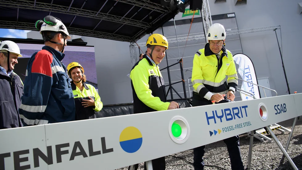 ”Det är viktigt att människor som bor i Sverige förstår hur stort det här är. Det är ett epokskifte i svensk stålindustri”, sa statsminister Stefan Löfven (S) under måndagens invigning hos Hybrit i Luleå.