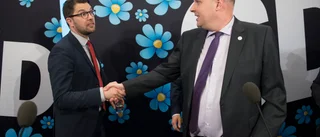 Skolkapitalisternas vakthund ryter till