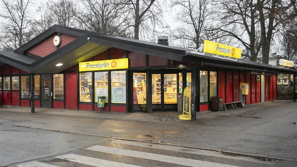 Vänthallen vid busstationen stängdes hösten 2020 eftersom miljön ansågs för otrygg.