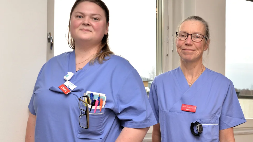 Anna Uppström, till vänster, är utbildad i Riga och vill efter sitt Pre-ST-år göra sin specialiseringstjänstgöring i Piteå. Här med överläkare Catharina Lysell-Bergström.