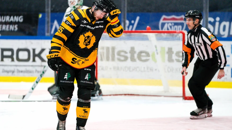 Melker Karlsson gjorde mål men bänkades under förlängningen.