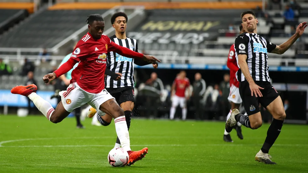 Manchester Uniteds Aaron Wan-Bissaka gjorde mål på Newcastle i lördags.