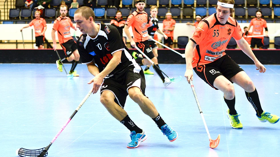 Johan Vesterlunds Skellefteå IBK föll med 11–3 mot favorittippade Wibax Piteå.