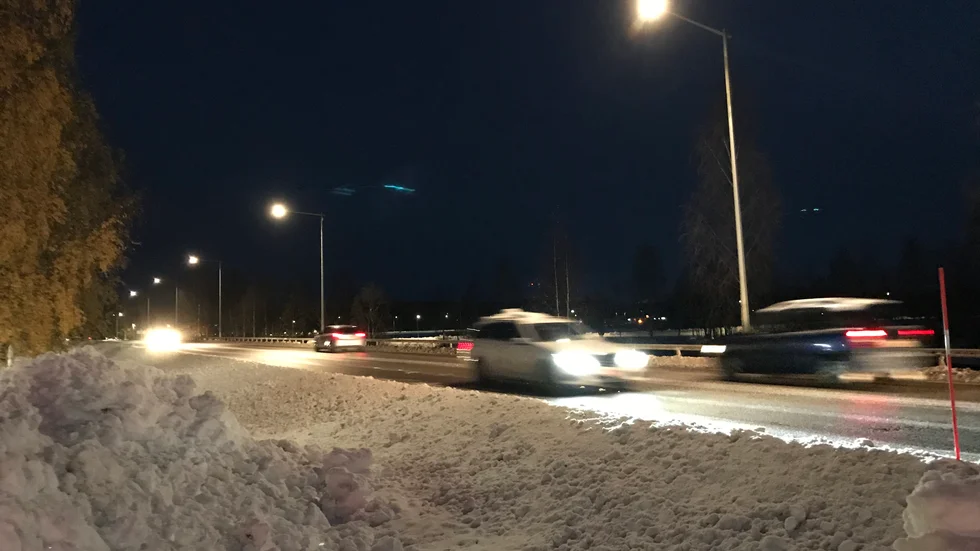 På Timmerleden höll man avstånd på grund av det hala väglaget