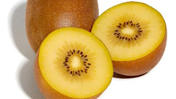Med massor av C-vitamin.