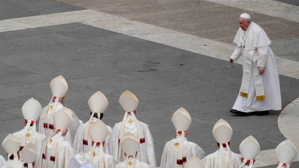 Påve Franciskus kritiserar europeisk migrationspolitik.