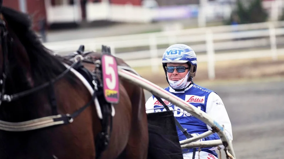 Petri Salmela, tränare för Makethemark, är laddad inför storloppet i finska Mikkeli.