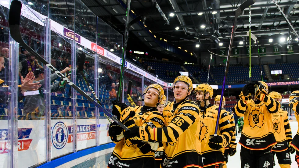 Ett skadedrabbat Skellefteå AIK hoppas på tredje raka segern denna vecka mot Brynäs i Gävle.