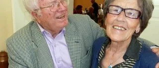 Äldre jubilarer i Kimstad firas av frivilliggruppen