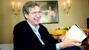 Orhan Pamul har hållit sitt nobeltal för en publik där många talade turkiska. Det handlar inte så lite om hur pappa var.  Och visst önskar han att papa hade fått vara med i sonens stora stund. 														                      Foto: Scanpix