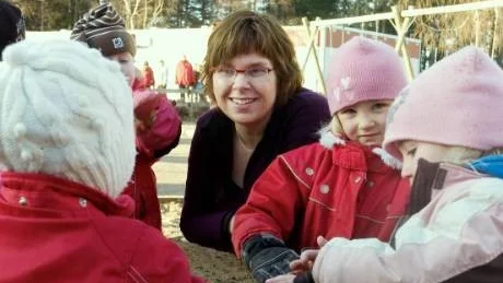 Åsa Björkdahl lämnar tjänsten som enhetschef för Dagsbergs skola och förskolan Skogsgläntan. - Jag kommer att sakna barnen, konstaterar hon. Foto: Titti Olovsson