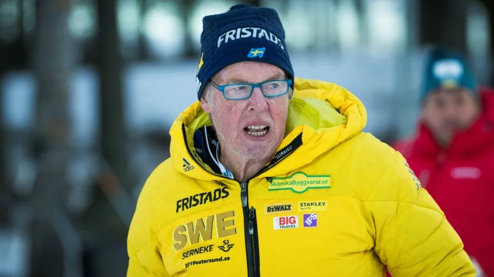 STOPPAS! Sveriges förbundskapten Wolfgang Pichler stoppas från OS i Sydkorea.
