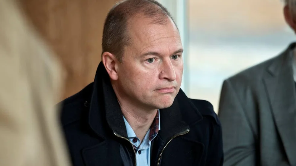 BANKRÅN. Gunnar Eikeland, vd, berättar att bankpersonalen erbjuds professionell krishantering efter rånet. (Arkivbild)
