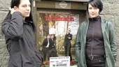 Jenny Klaesson och Sandra Hansson startar rockklubben The Crypt med allt från punkrock till dödsmetall. Klubben har premiär den 7 december. Då spelar The Coffinshakers satanisk country.
FOTO: ROBERT SVENSSON