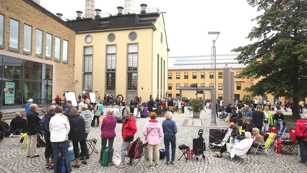 Kön ringlade lång till Värmekyrkan i Industrilandskapet, när SvT:s eviga klassiker "Antikrundan" besökte Norrköping 2014. Tio år senare, den 30 augusti, kommer de tillbaka hit.