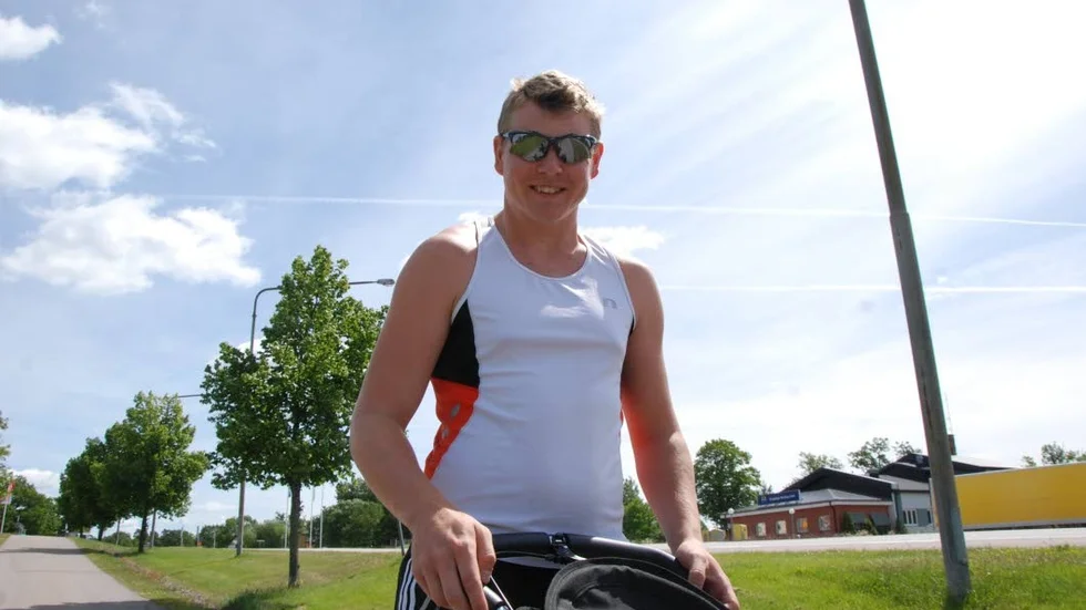 Ny vända. Erik Fredlund löpte runt Vättern i fjol för att samla in pengar till FUB. I år gör han om bedriften.