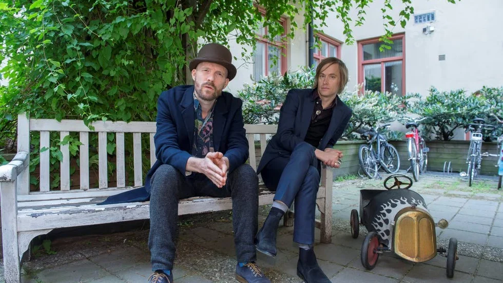 Arbetet med den nya skivan pågick i hemlighet under tre års tid.