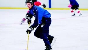 Fredrik Gustavsson, tidigare Hästen Hockey, är ett vasst nyfärvärv för Skärblacka Hockey. 
FOTO: ROBERT SVENSSON
