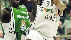 George Gee Gervin kom i går till Norrköping för att träna med sina nya (?) lagkamrater. Jag är här för att stanna säger amerikanen.
FOTO: NICLAS SANDBERG