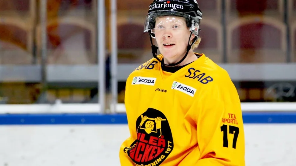 David Lindquist har svårt att få mycket speltid i Luleå HF. (Arkivbild)