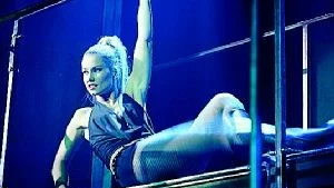 Om "Rent" blir en succé blir det ingen medverkan i Melodifestivalen nästa år för Linda Bengtzing. "Jag orkar inte med ett år till utan en ledig dag." Foto: Peter Knutson