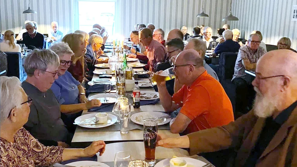 Cirka 50 personer från bowlingsällskapet kom till Strajk Alley i Boden.