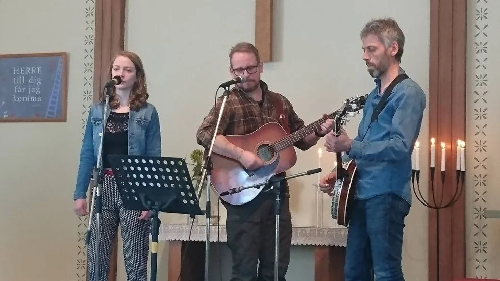 Sång och musik. Från vänster Elin Rickardsson, Per Rickardsson och David Edeblom.