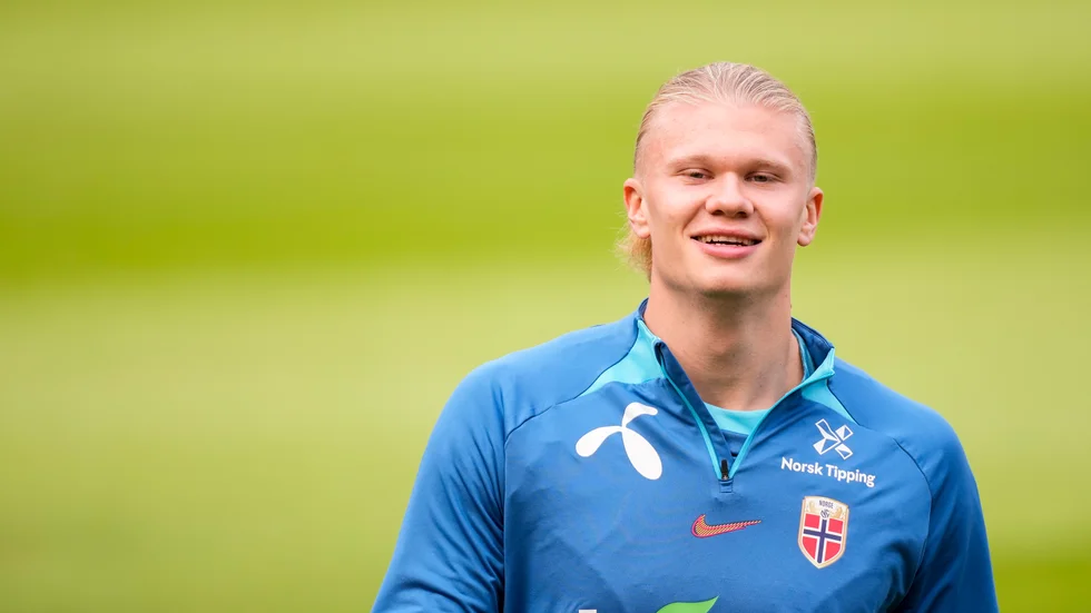 Erling Braut Haaland hyllas inför Slovenien–Norge.