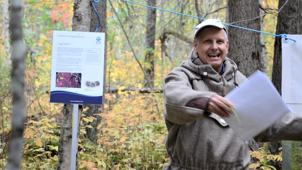 Mats Karström i skogarna vid Lagnäsån när det nya reservatet invigdes i september 2022 och en 36-årig kamp för skogen just i detta område var över.