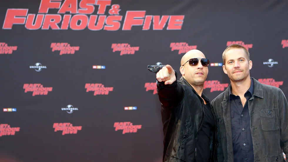 Vin Diesel (till vänster) tillsammans med Paul Walker, som dog 2013. Arkivbild.