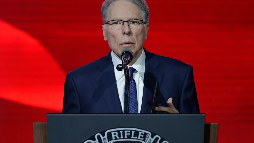 NRA:s Wayne LaPierre talade vid mässan i Houston, Texas i fredags.