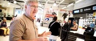 Glada andelsköpare delar miljonvinst