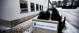 Fängelse för hot och misshandel efter fest