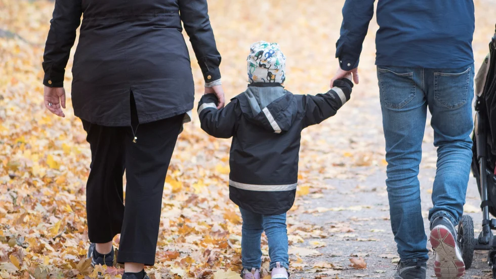 Lämplighetsprövningarna som socialtjänsten gör inför att någon ska bli ett familjehem är grundliga, säger socialtjänsten i Uppsala kommun. Bilden är en genrebild.