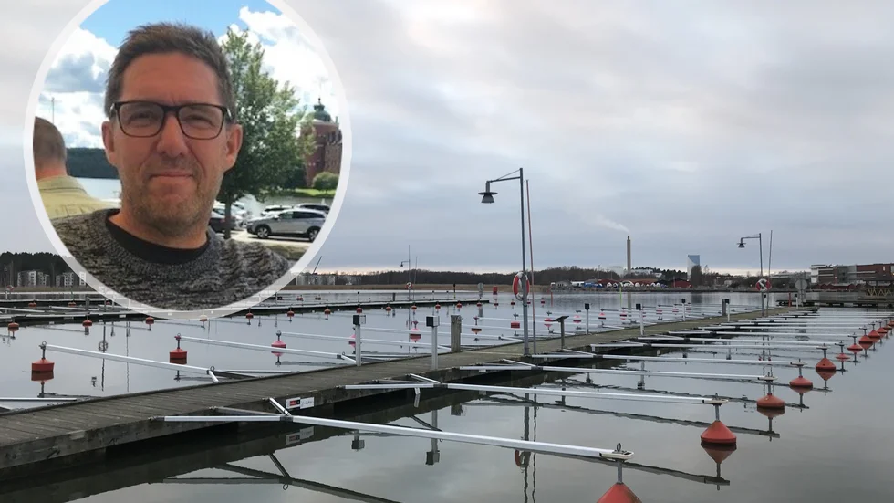 Kommunen ska driva gästhamnen under kommande säsong. Innan verksamheten läggs ut på entreprenad vill kommunen att detaljplanen för en ny sjömack ska vara klar, berättar Björn Fredlund (S).