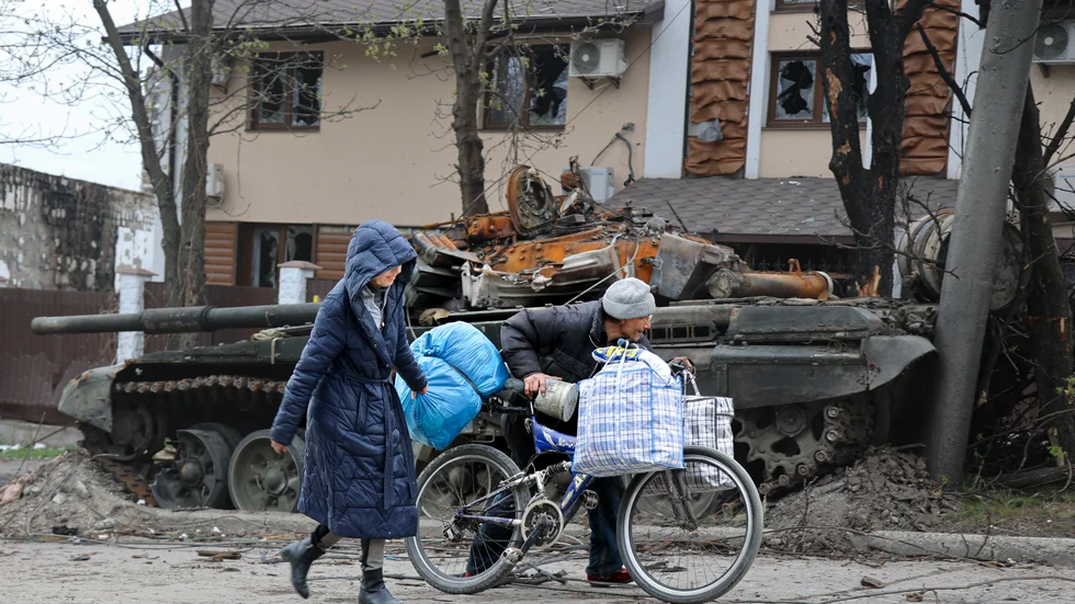 Signaturen "Soldaten" beskriver kriget i Ukraina och undrar varför Jeltsin valde en galning som sin efterträdare.
Bilden: Från Mariupol, tisdag den 19 april.