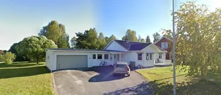 70-talshus på 111 kvadratmeter sålt i Sikfors - priset: 1 500 000 kronor