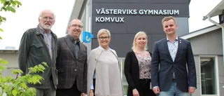 Vårdelever ska få bidrag till körkort • "Utan körkort får man inte jobb i samma utsträckning"