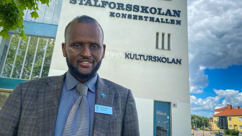 I femton år har Abdirisak Hussein varit lärare, de flesta av de åren på Stålforsskolan. Nu är han en av kandidaterna till att bli ny statsminister i Somalia.